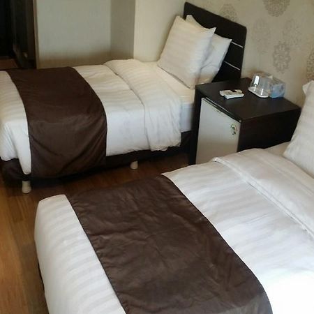 Richen County Hotel Seoul Bagian luar foto