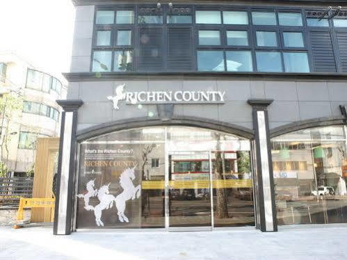 Richen County Hotel Seoul Bagian luar foto